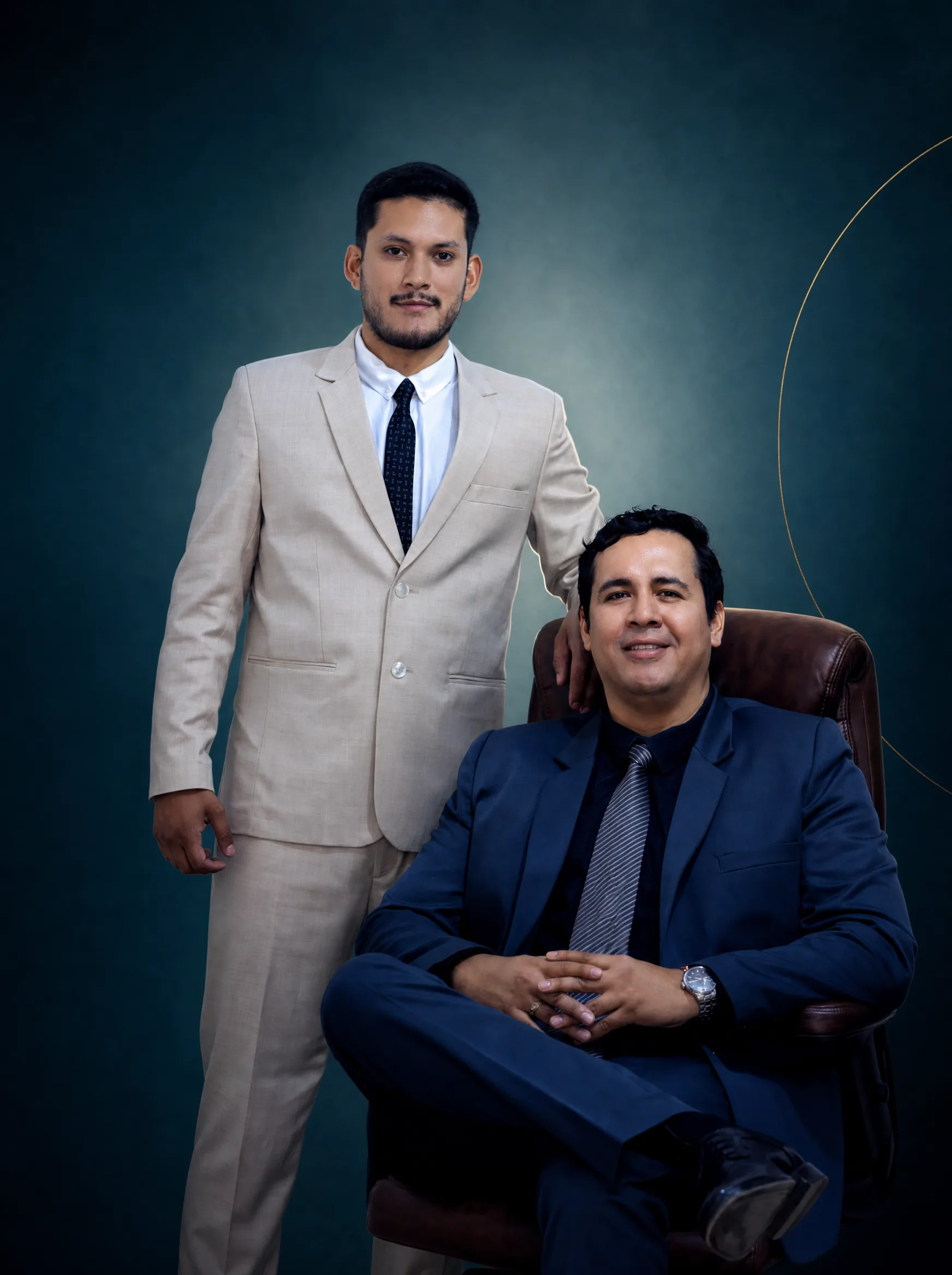 Alex Lezama y Julio Ernesto Mendez Chavez, de Lezama Laws.